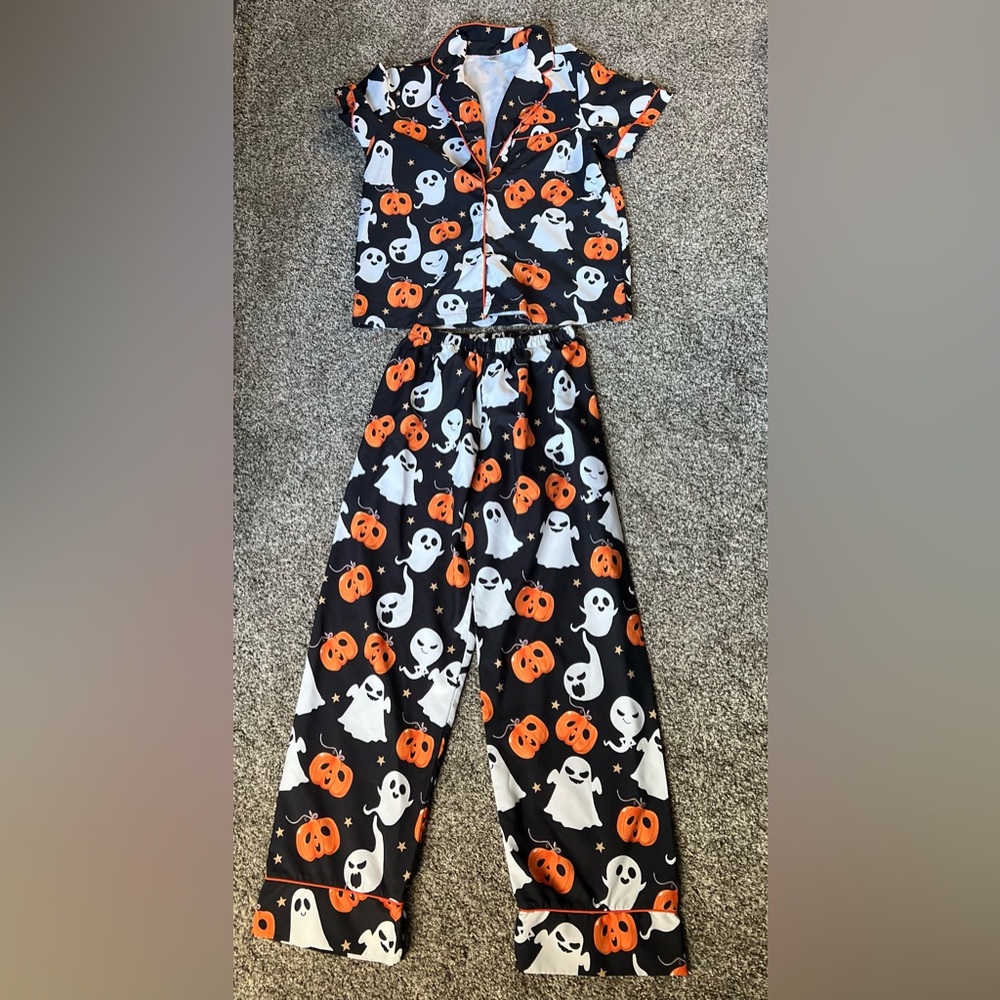 Spooky Ghost and Pumpkin Halloween Sleepwear
